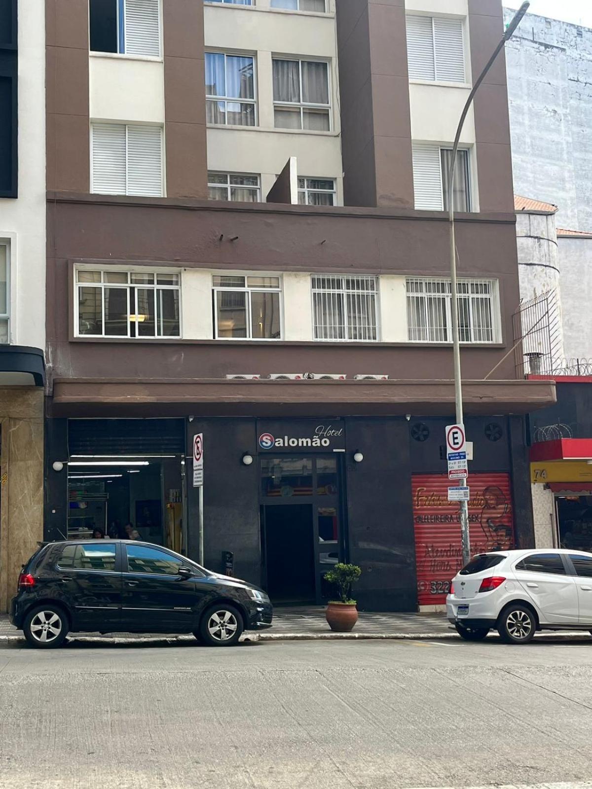 Hotel Salomao - Proximo A 25 De Marco, Bom Retiro, Bras E Rua Santa Efigenia, A 2 Minutos Do Mirante Sampa Sky E Pista De Skate Anhangabau Sao Paulo Exterior foto