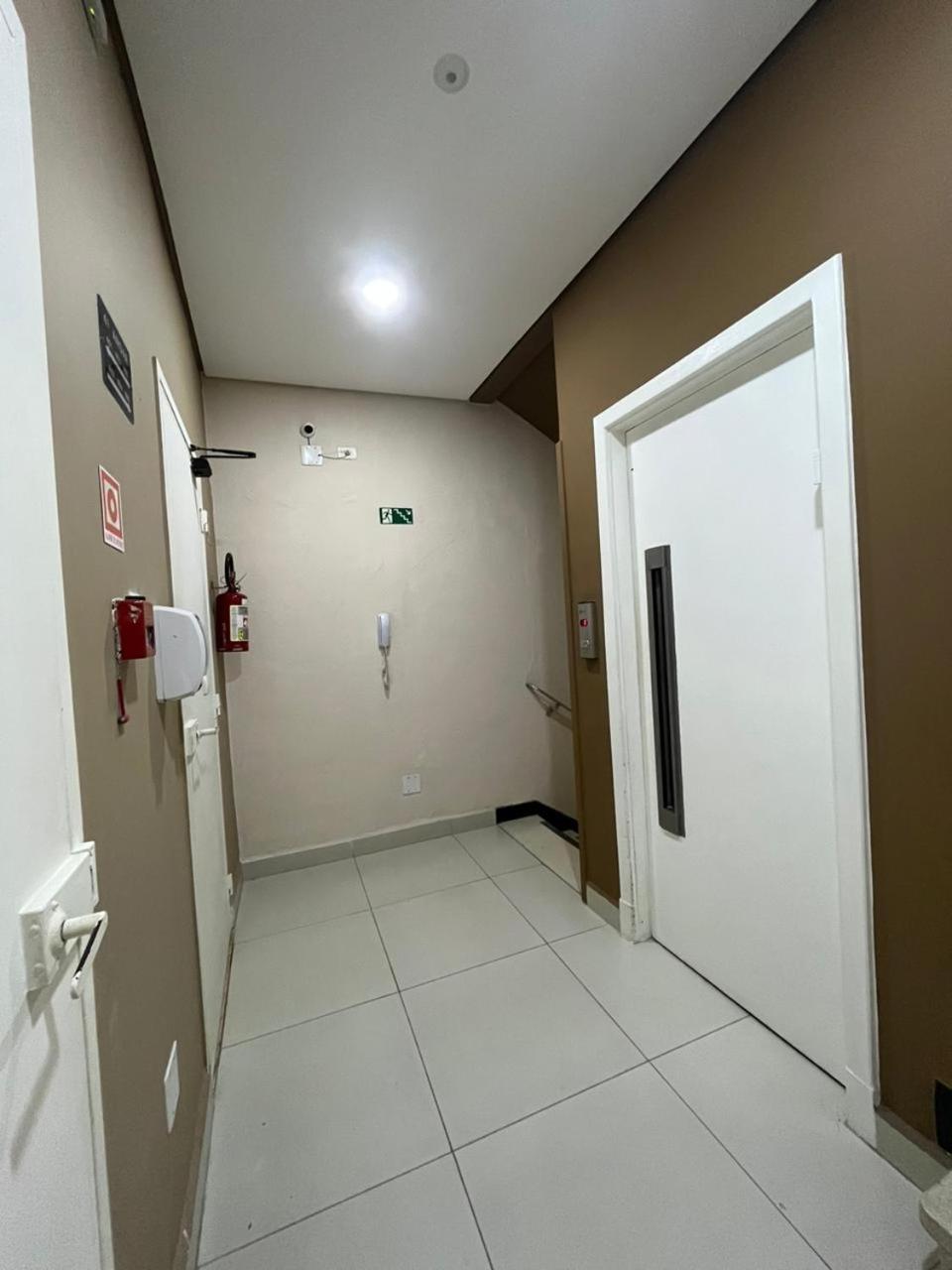 Hotel Salomao - Proximo A 25 De Marco, Bom Retiro, Bras E Rua Santa Efigenia, A 2 Minutos Do Mirante Sampa Sky E Pista De Skate Anhangabau Sao Paulo Exterior foto
